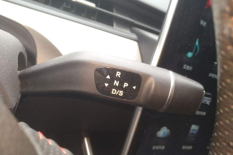 Used NETA V 2021 Long-Range Entertainment Edition Upgrade Model