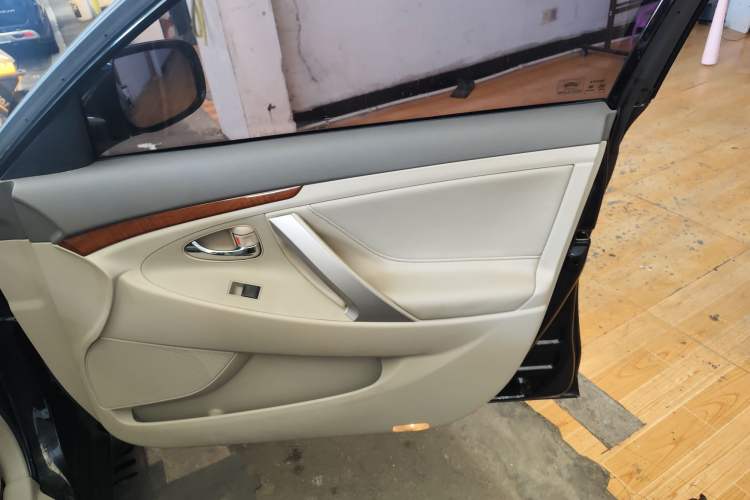 Used Toyota Camry 2013 200G Classic Luxury Edition
