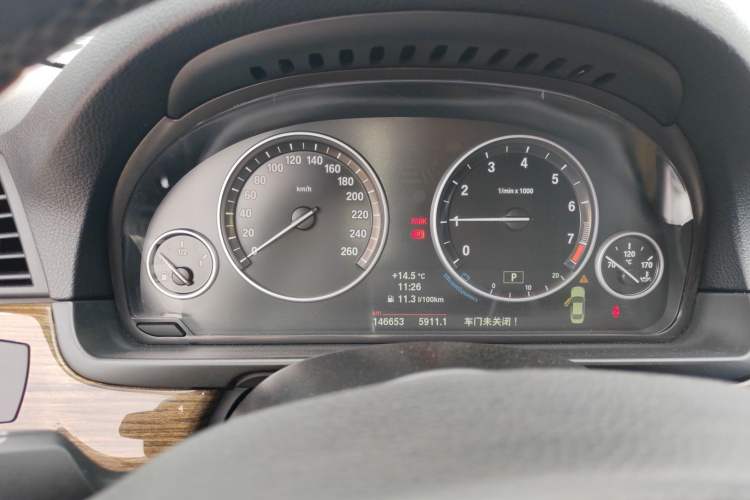 Used BMW 5 Series 2014 525Li Fashion Design Package
