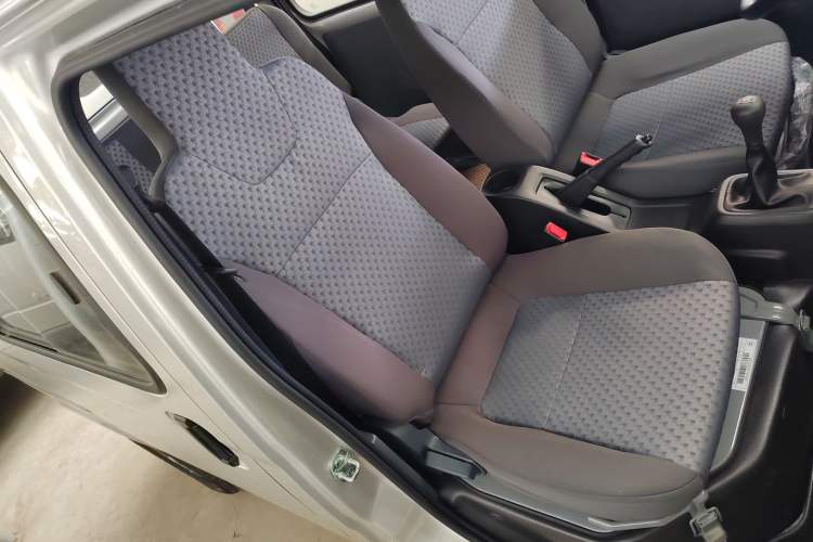 Used Wuling Zhiguang 2023 1.5L Practical Version 5/7 Seats
