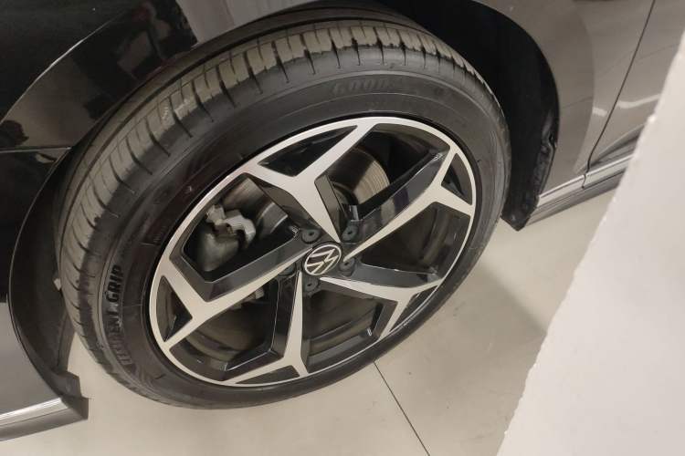 Used Volkswagen Magotan 2023 2 Million Units Commemorative Edition 330TSI DSG Luxury Version