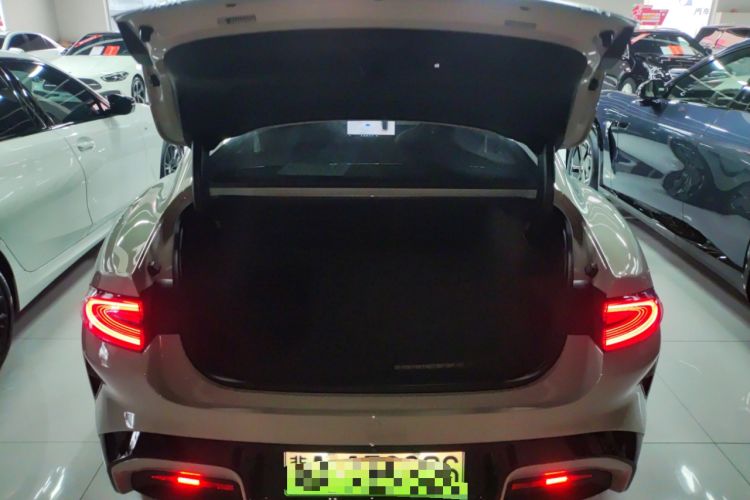 Used  SU7 2024 Rear-Drive Long-Range Intelligent Driving Version
