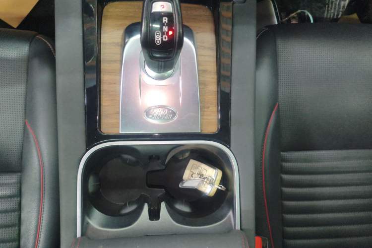 Used Land Rover Discovery Sport 2020 249 PS R-Dynamic Performance Tech Edition 7 Seats