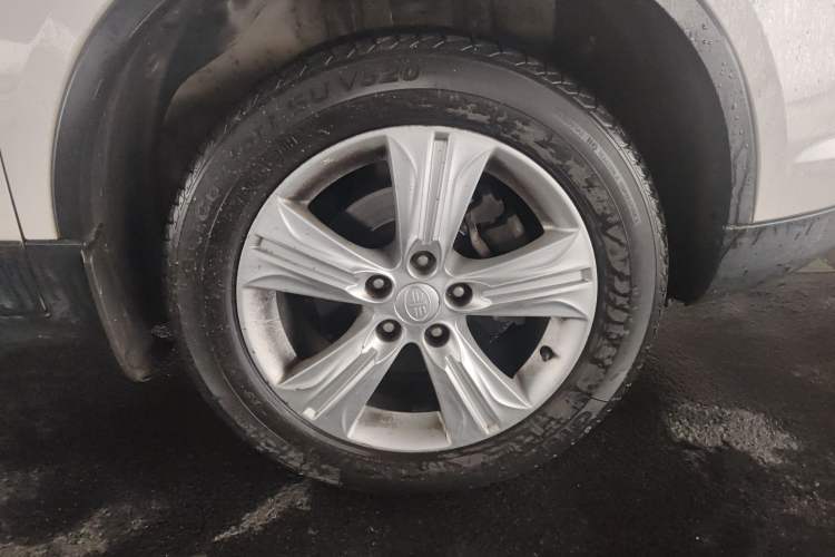 Used Bestune X80 2015 2.0L automatic comfort version
