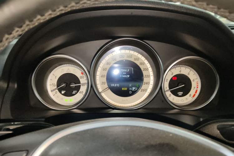 Used Mercedes-Benz E-Class (Import) 2014 E 200 Coupe