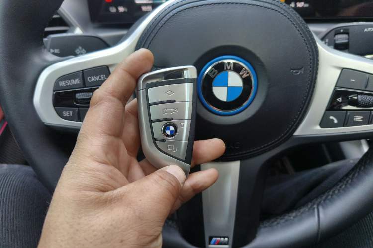 Used BMW i3 2022 eDrive 35 L
