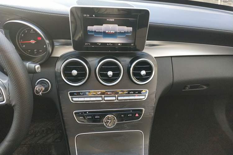 Used Mercedes-Benz C-Class 2017 Facelift C 200 L Sport Edition
