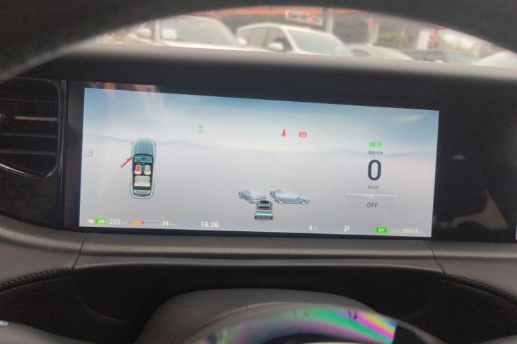 Used VOYAH FREE 2025 318 318 km Rear-Drive Touring Edition
