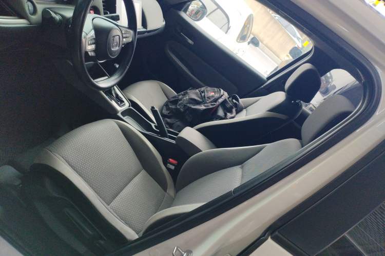 Used Honda LIFE 2021 1.5L CVT CRO-SS Fun Edition
