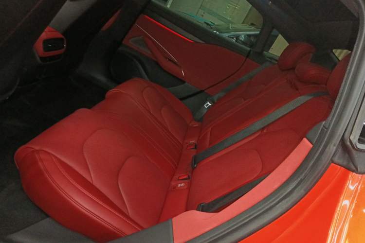 Used  SU7 2024 Rear-Drive Ultra-Long Range Advanced Pro-Level Intelligent Driving Version