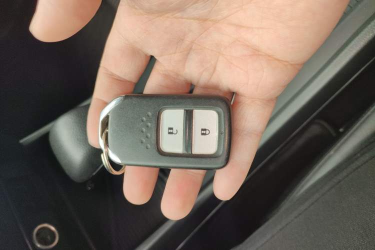 Used Honda Jade 2017 1.8L automatic Comfort version 5 seats
