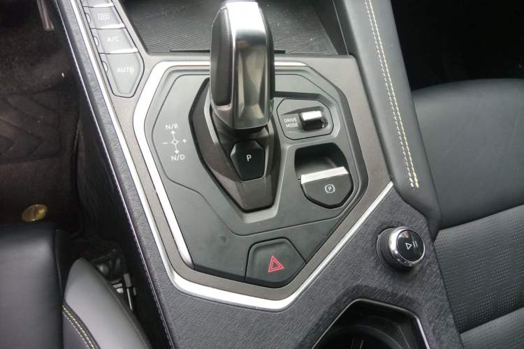 Used Lynk & Co 05 2023 2.0TD Two-Wheel Drive Shine Halo
