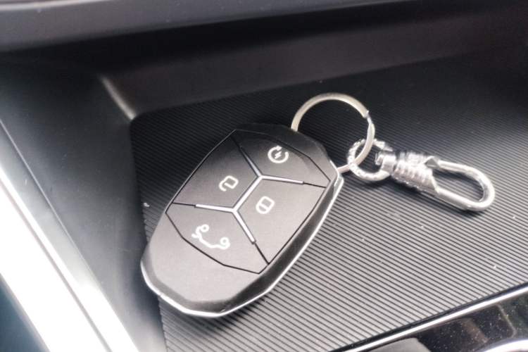 Used Lynk & Co 01 2020 2.0T Two-Wheel Drive Pure Pro Version China VI Standard
