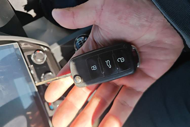 Used Volkswagen Sagitar 2015 1.6L Manual Comfort Model