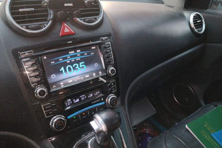 Used Haval H6 2016 Upgraded Model 1.5T Automatic Two-Wheel Drive Elite Version
