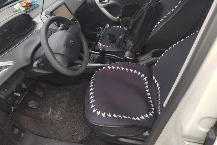 Used Peugeot 2008 2014 1.6L Manual Trend Edition
