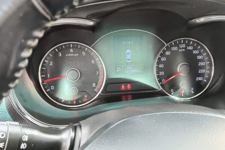 Used Kia K3 2015 1.6L Automatic GLS
