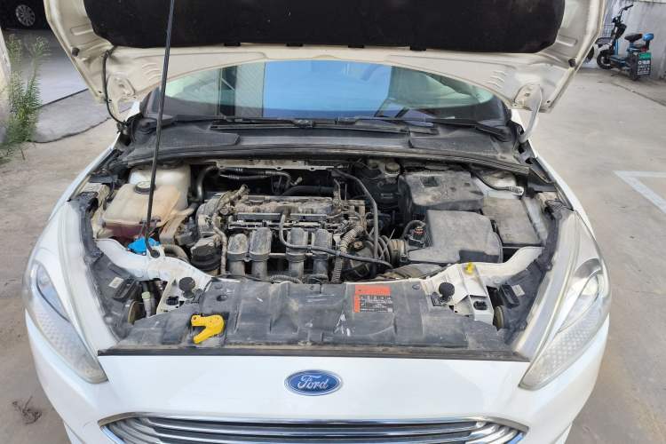 Used Ford Focus 2015 Sedan 1.6L Automatic Comfort Model
