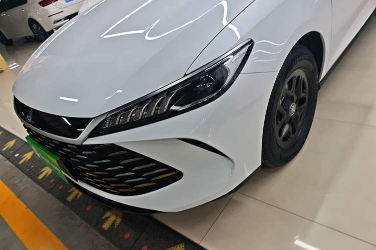 Used BYD Qin PLUS 2025 DM-i Smart Drive 55KM Leading Model
