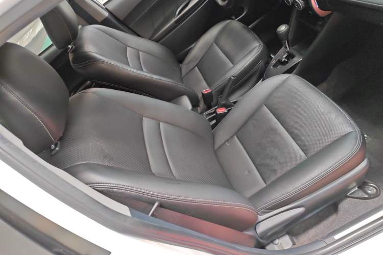 Used Toyota YARiS L 2020 1.5L CVT Leading Edition
