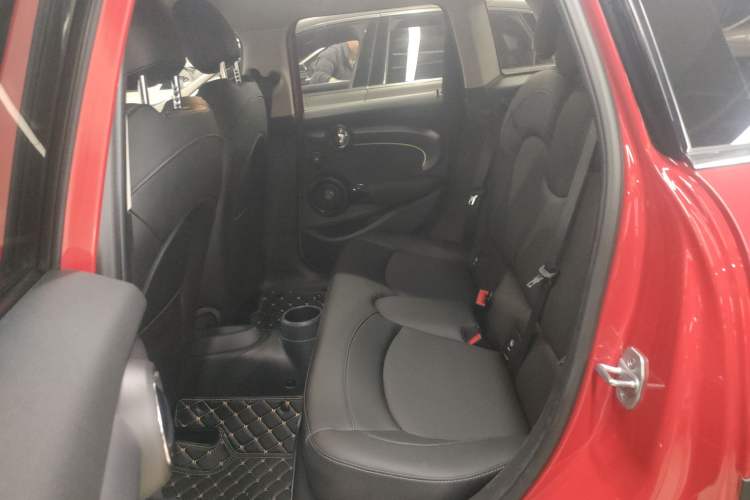 Used  MINI 2022 2.0T COOPER S Classic Edition Five-Door Version
