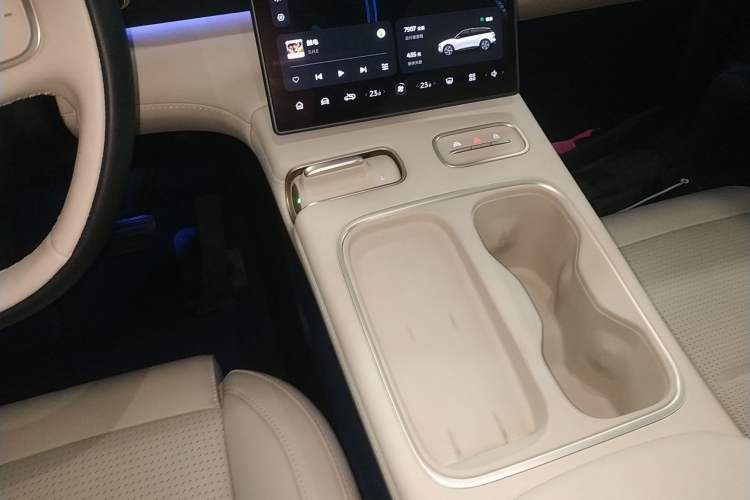 Used Nio ES6 2024 75 kWh