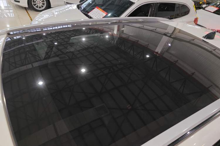 Used Land Rover Discovery Sport 2019 240 PS SE Version China VI Standard
