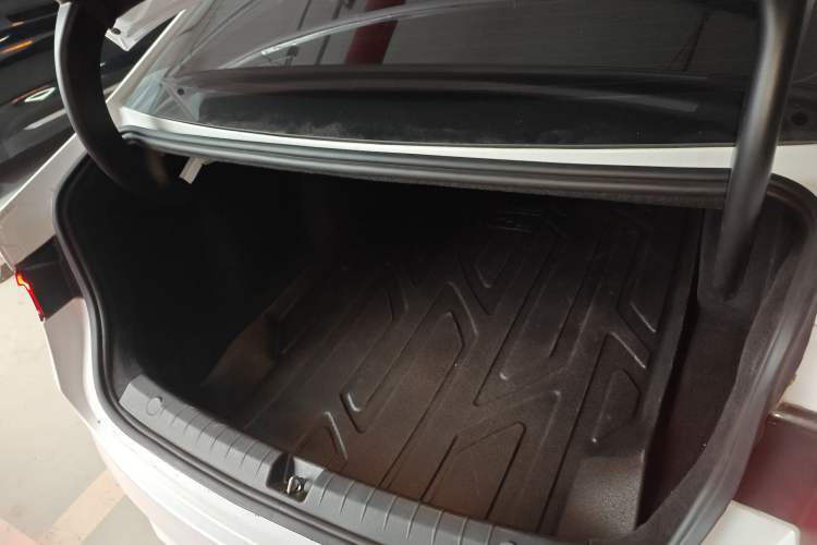 Used BYD Qin PLUS 2021 EV 600KM Flagship Model