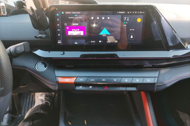 Used Changan UNI-V 2022 1.5T Prestige Version
