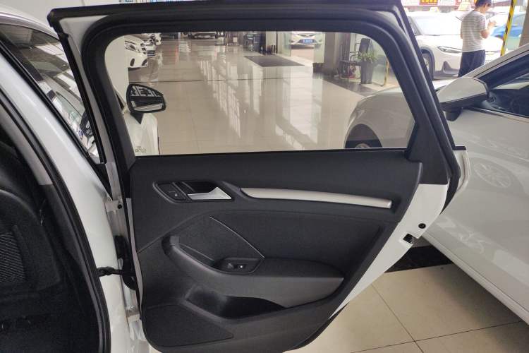 Used Audi A3 2018 30th Anniversary Edition Sportback 35 TFSI Ambition Model
