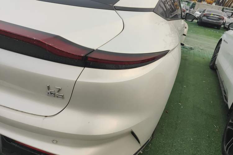 Used  L7 2022 Pro Model