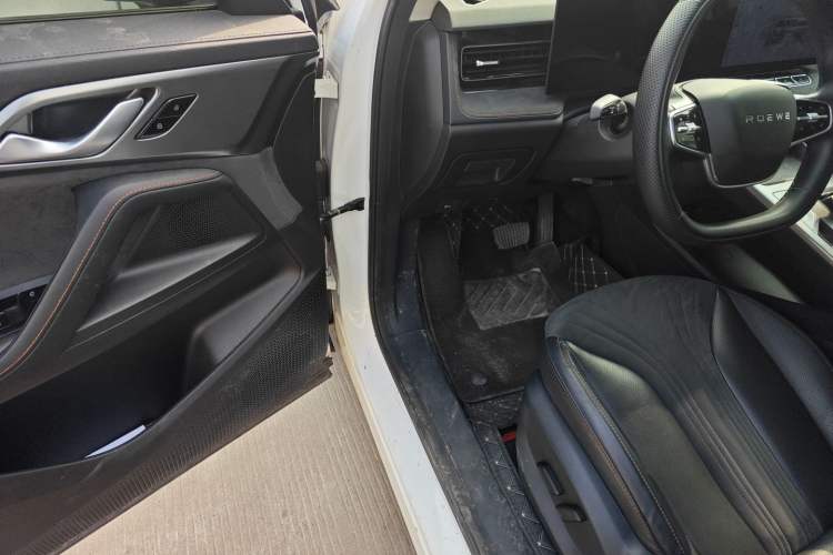 Used Roewe D5X DMH 2024 135 Tech Edition