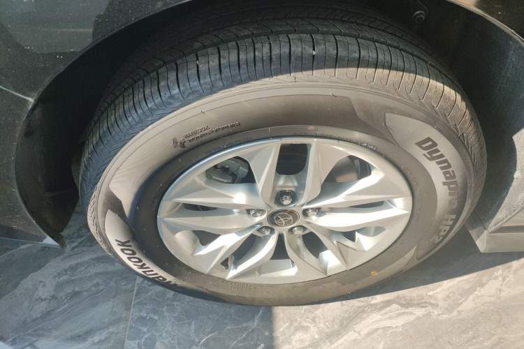 Used Toyota Granvia 2024 2.5L Hybrid Comfort Edition
