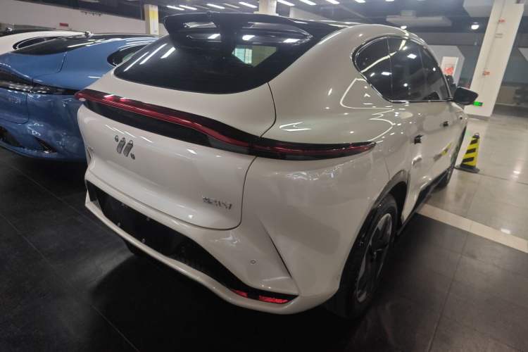 Used  LS7 2023 77 kWh Urban Fit Pro Rear-Wheel Drive Version
