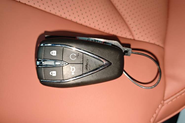 Used Changan CS75 PLUS 2026 Model, Smart Champion Edition 1.5T New Blue Whale Smart Navigation Version