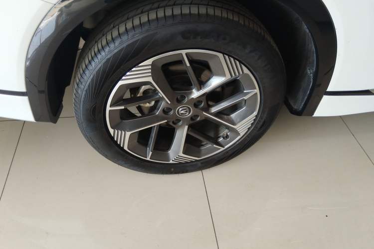 Used Changan CS75 PLUS 2025 4th Generation 1.5T New Blue Whale Smart Luxury Edition
