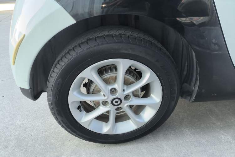 Used  forfour 2018 1.0L 52 kW Dynamic Edition
