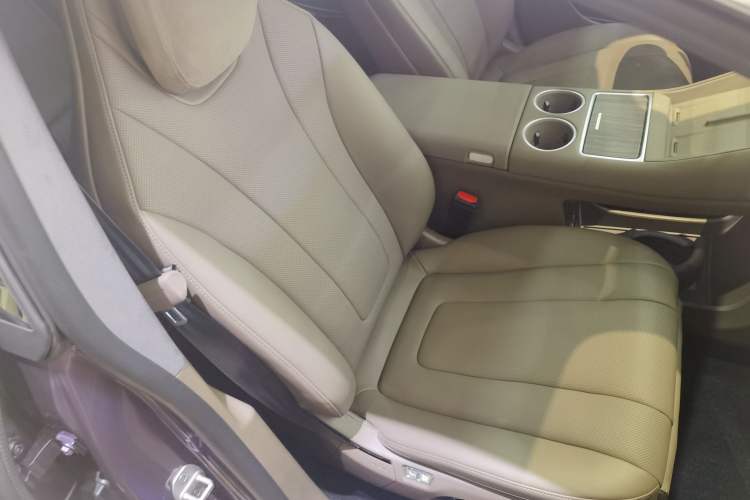 Used Hima Luxeed R7 2024 All-Electric 802 km Max
