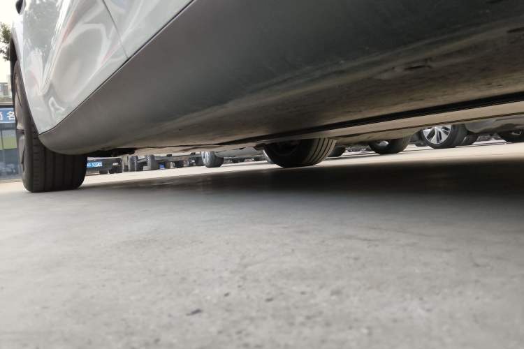 Used Tesla Model Y 2025 Rear-Wheel-Drive Version