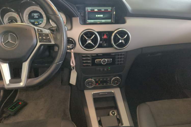 Used Mercedes-Benz GLK-Class 2014 GLK 200 Standard Model
