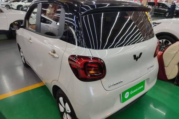 Used Wuling Hongguang MINIEV 2025 Four-Door Version Advanced Edition
