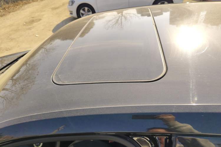 Used Volkswagen Lavida 2013 Restyled Classic 1.6L Manual Comfort Edition
