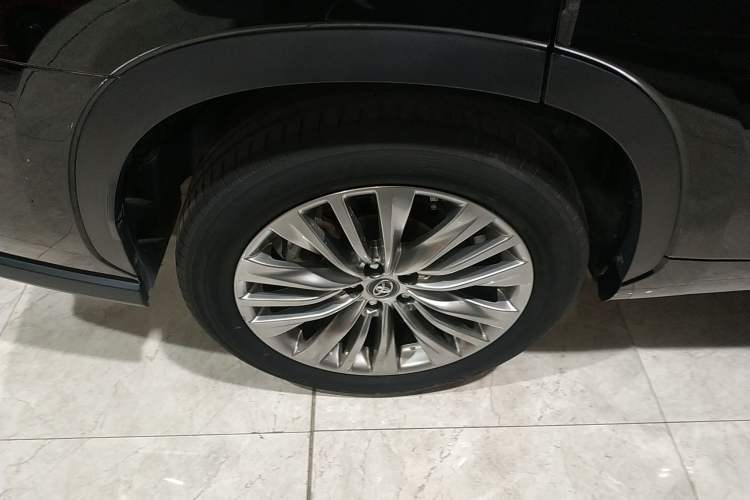 Used Toyota Highlander 2022 Dual-Engine 2.5L Four-Wheel Drive Supreme Edition 7-Seater
