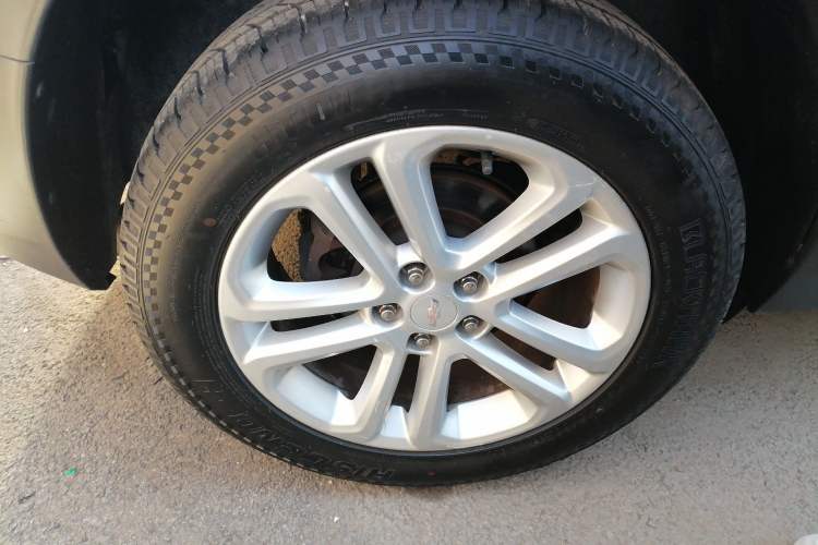 Used Chevrolet Trax 2016 1.4T Automatic Two-Wheel Drive Comfort Version with Sunroof
