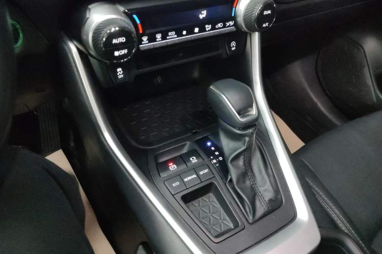 Used Toyota Wildlander 2023 2.0L CVT Two-Wheel Drive Luxury PLUS Edition