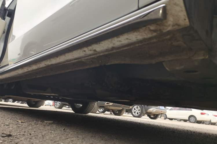 Used Buick GL8 2023 Land Executive Class Comfort Model
