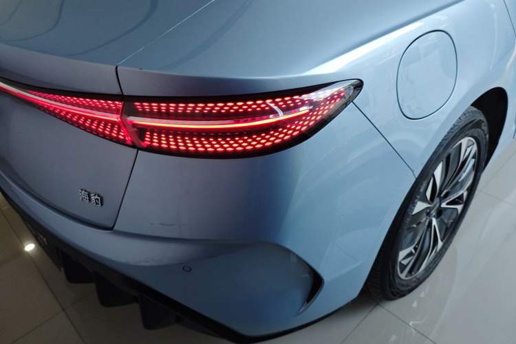 Used BYD Seal 2022 550 km Standard Range Rear-Wheel Drive Prestige Version
