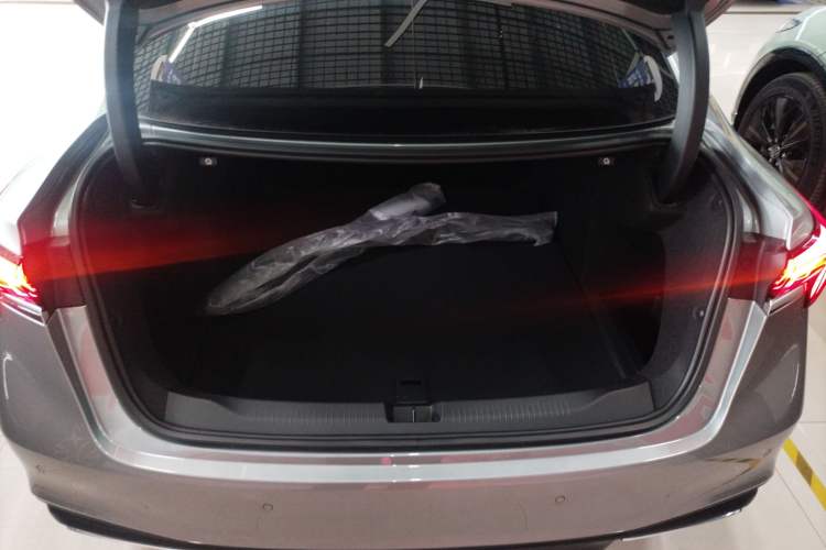 Used Buick LaCrosse 2023 28T Prestige Edition
