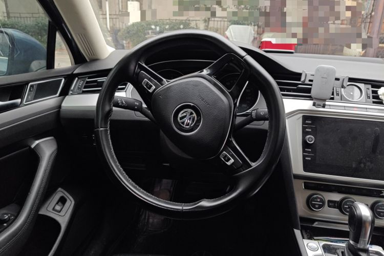 Used Volkswagen Variant 2017 380TSI Two-Wheel Drive Comfort Edition