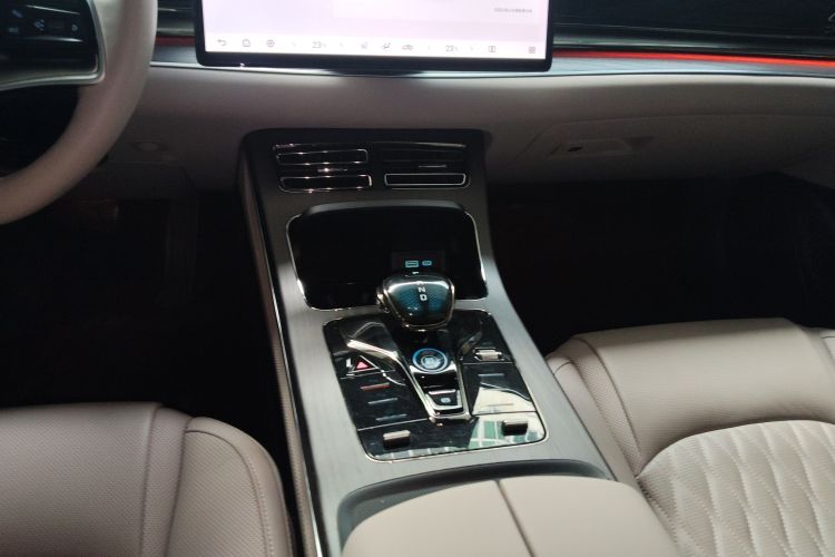 Used BYD Han 2025 EV with 701 km of Laser Radar-Enabled Intelligent Driving